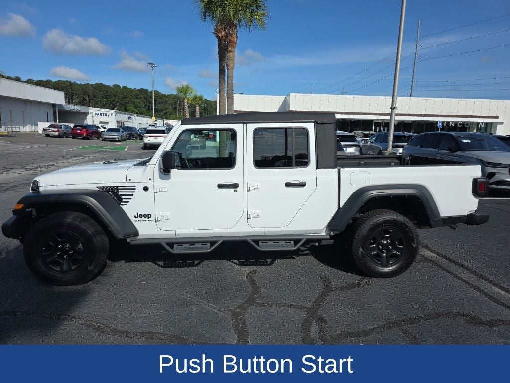 2022 Jeep Gladiator Sport