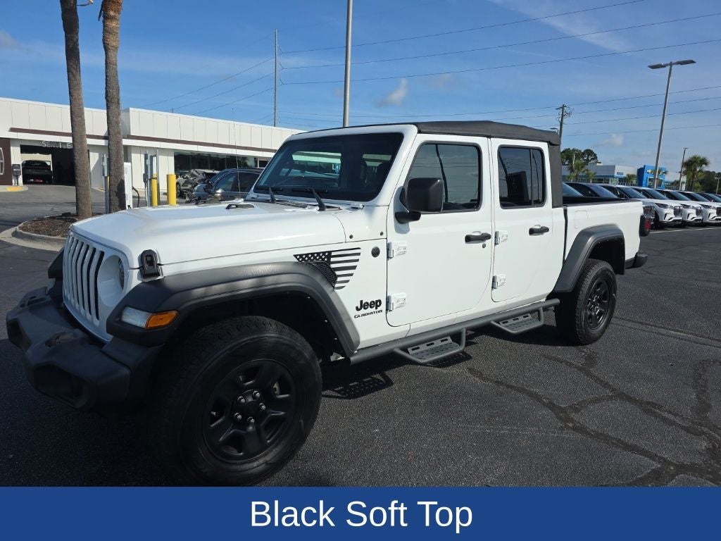 2022 Jeep Gladiator Sport
