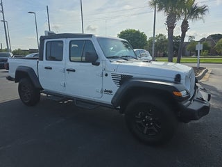 2022 Jeep Gladiator Sport