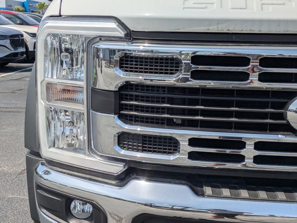 2025 Ford F-600SD XL
