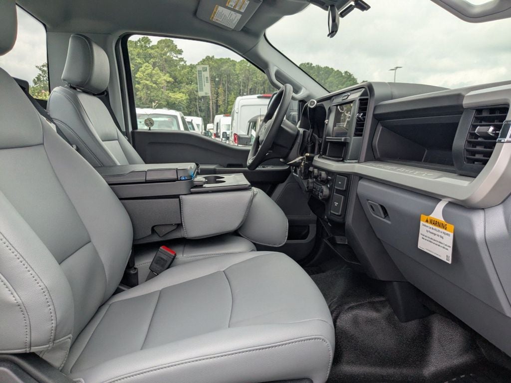 2025 Ford F-550SD XL DRW