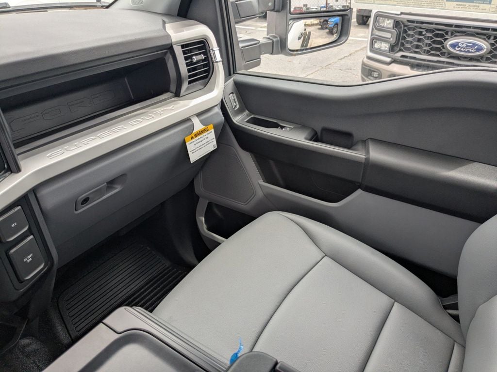 2025 Ford F-550SD XL DRW