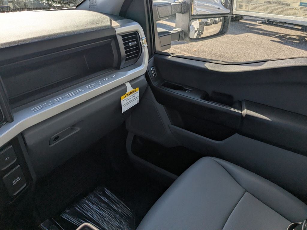 2025 Ford F-550SD XL DRW
