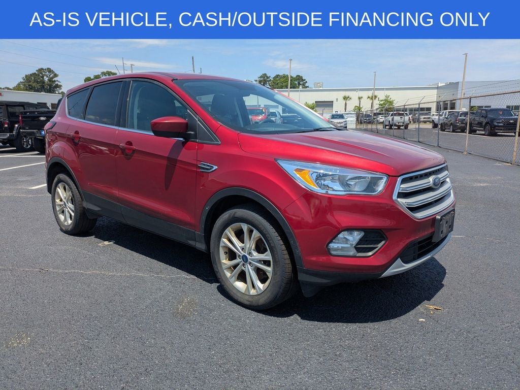 Used 2019 Ford Escape SE with VIN 1FMCU9GD6KUB18933 for sale in Savannah, GA