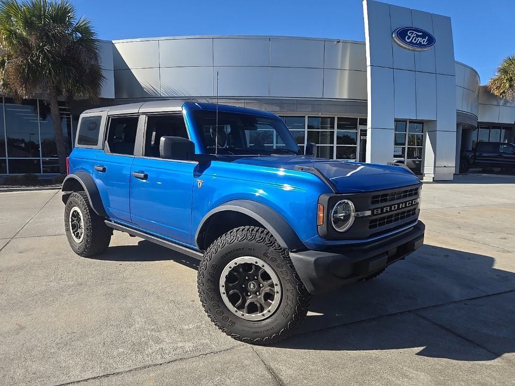 2023 Ford Bronco Base