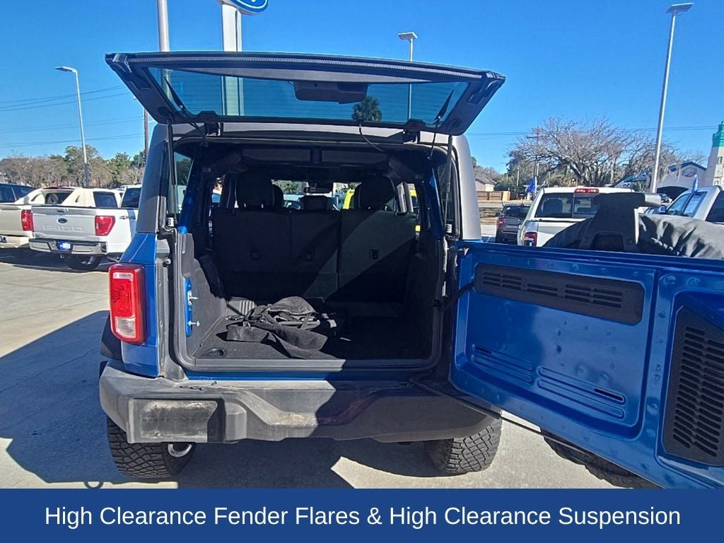 2023 Ford Bronco Base