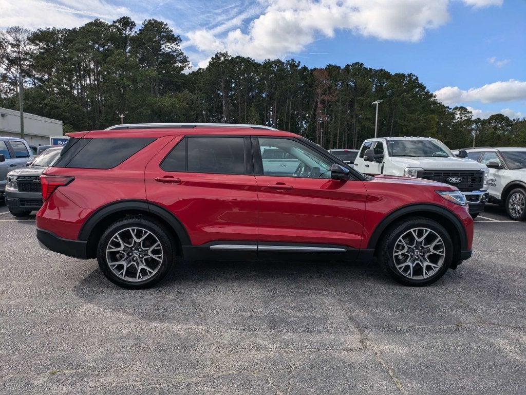 2025 Ford Explorer Platinum