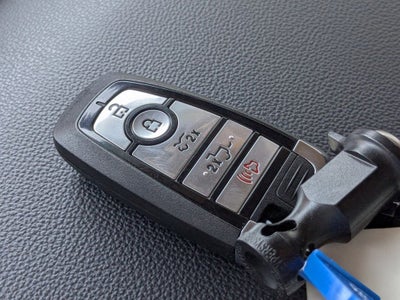 2024 Ford F-150 Lightning Flash