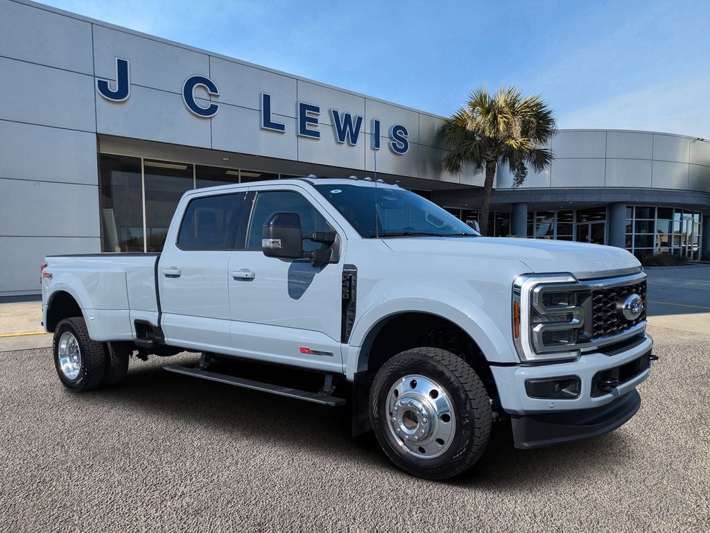 2026 Ford F-450SD Platinum