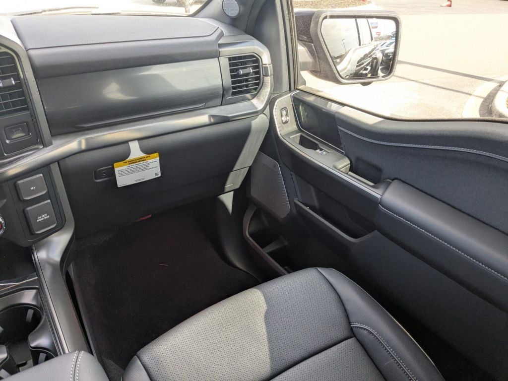 2025 Ford F-150 Lariat Black Widow