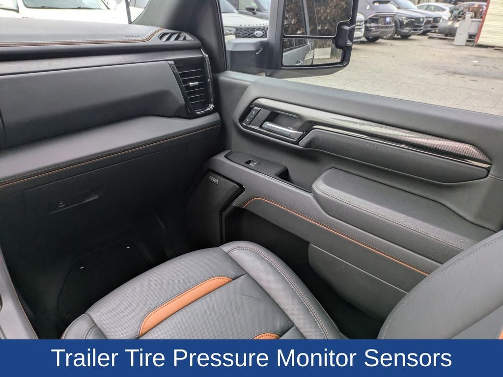 2025 GMC Sierra 2500HD AT4