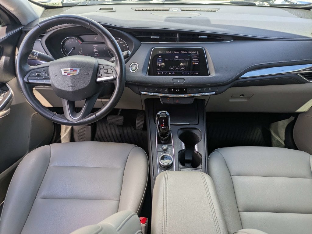 2023 Cadillac XT4 Luxury