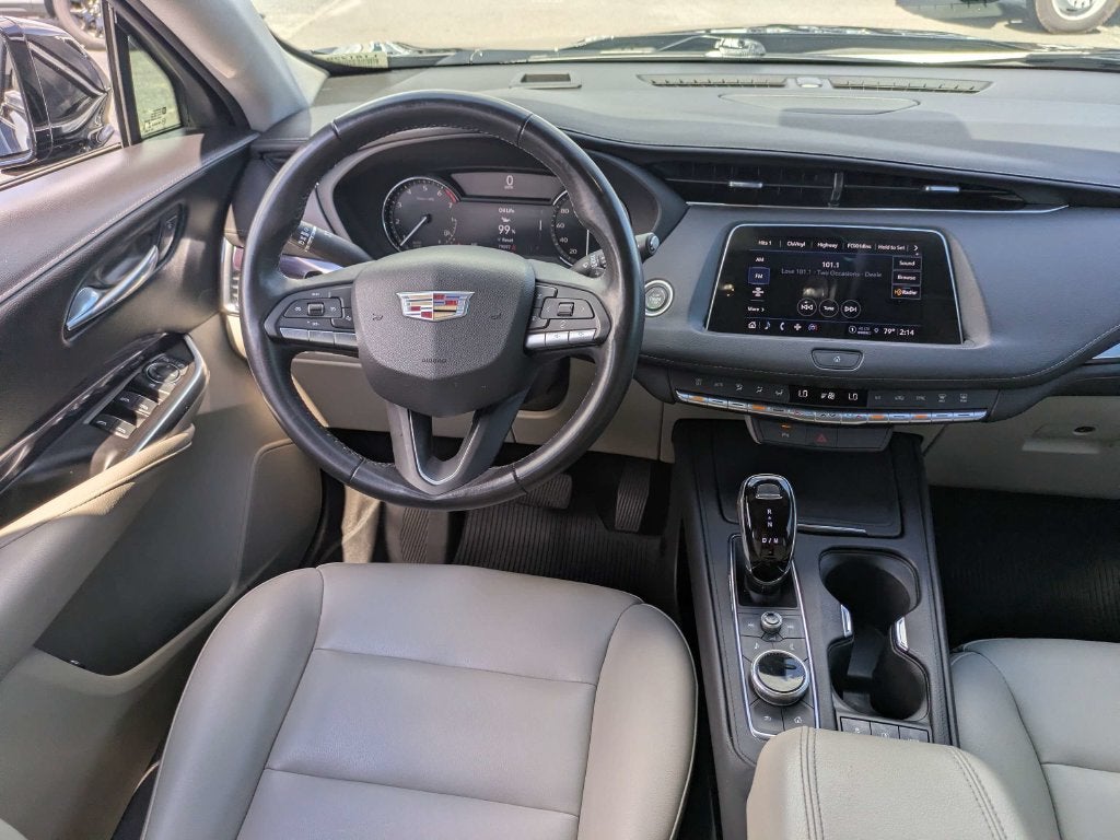2023 Cadillac XT4 Luxury