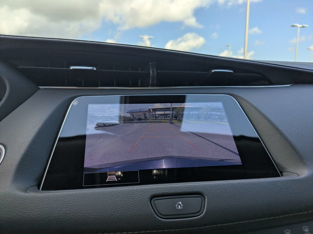 2023 Cadillac XT4 Luxury