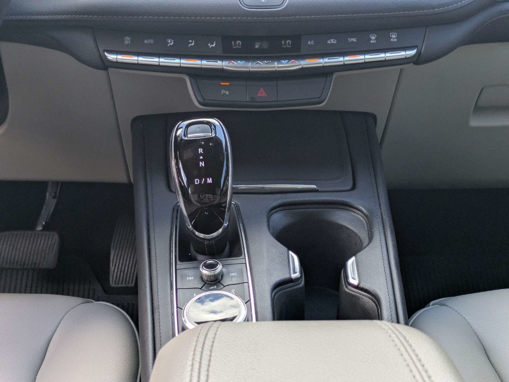 2023 Cadillac XT4 Luxury