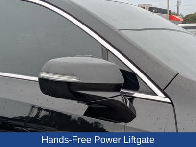 2021 Cadillac XT4 Premium Luxury