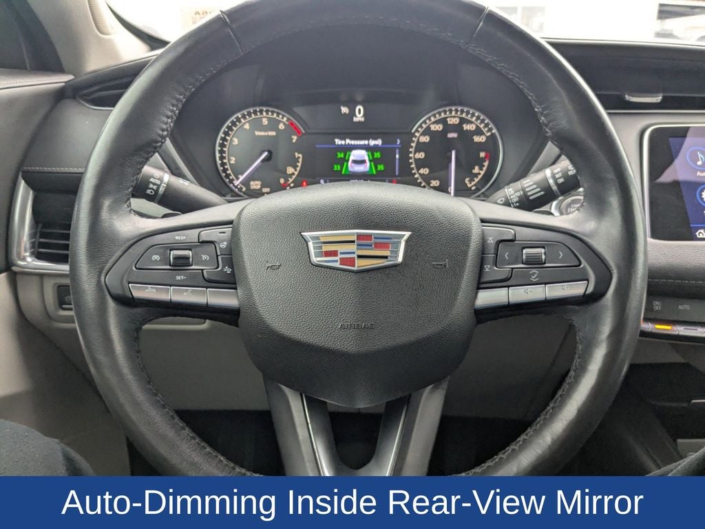 2021 Cadillac XT4 Premium Luxury