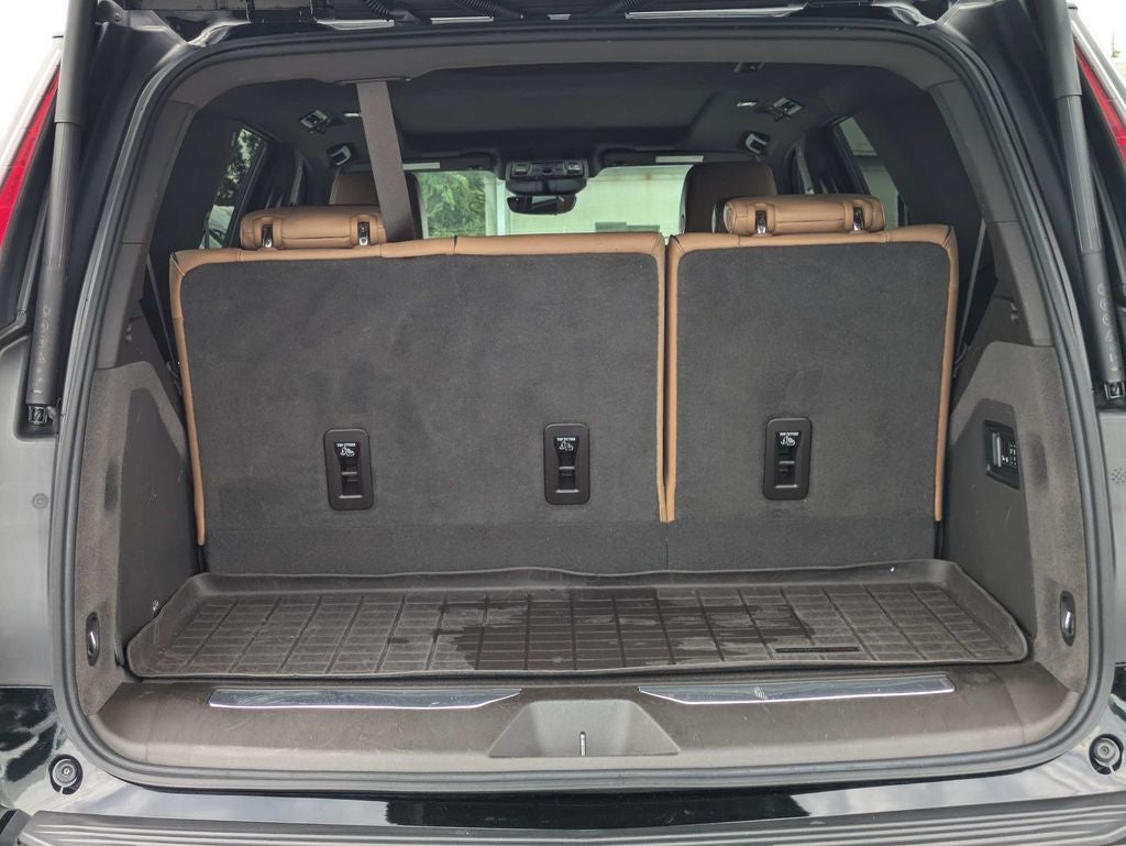 2022 Cadillac Escalade Sport