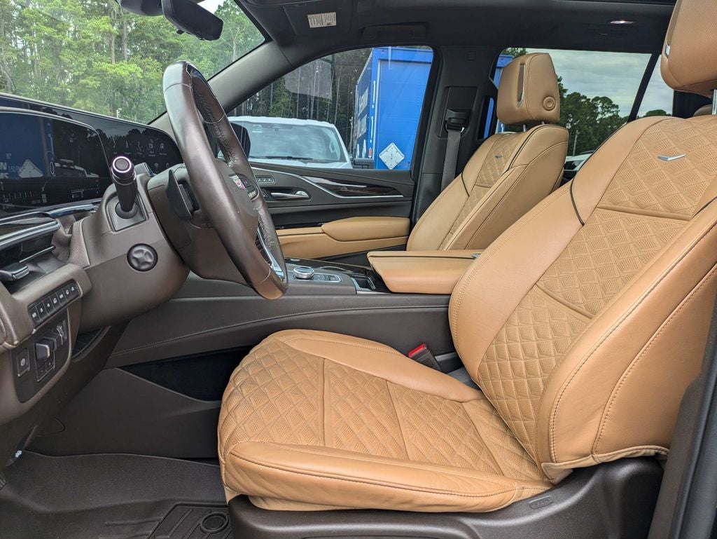2022 Cadillac Escalade Sport