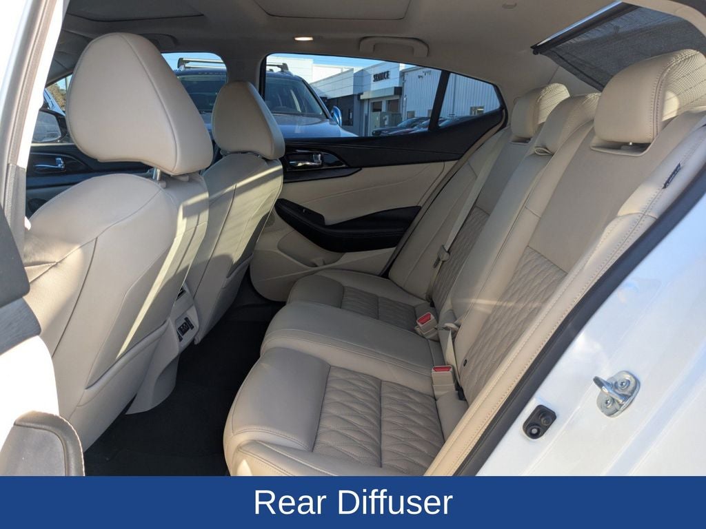 2023 Nissan Maxima Platinum