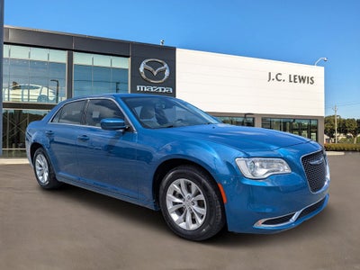 2022 Chrysler 300 Touring