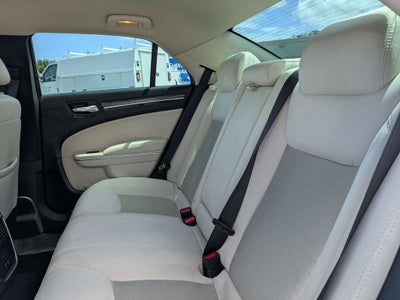 2022 Chrysler 300 Touring