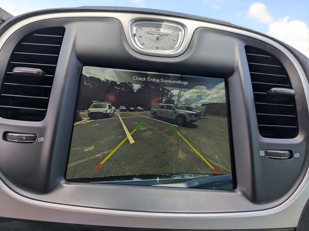 2022 Chrysler 300 Touring