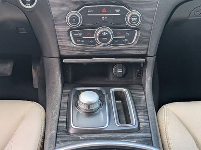2022 Chrysler 300 Touring