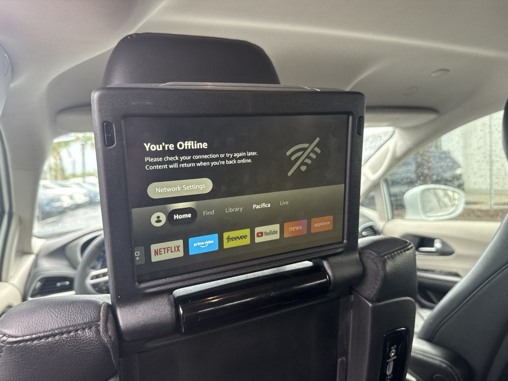 2022 Chrysler Pacifica Touring L