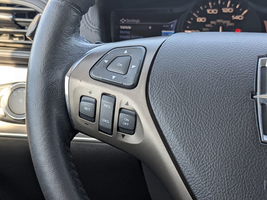 2015 Lincoln MKX Base