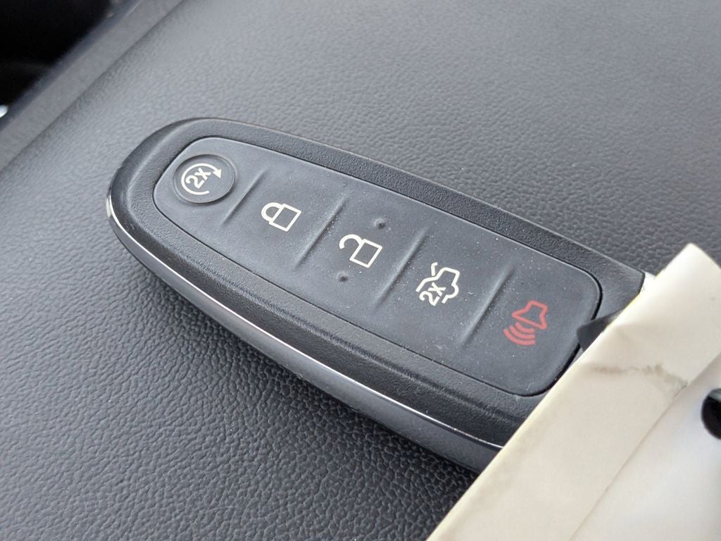 2015 Lincoln MKX Base