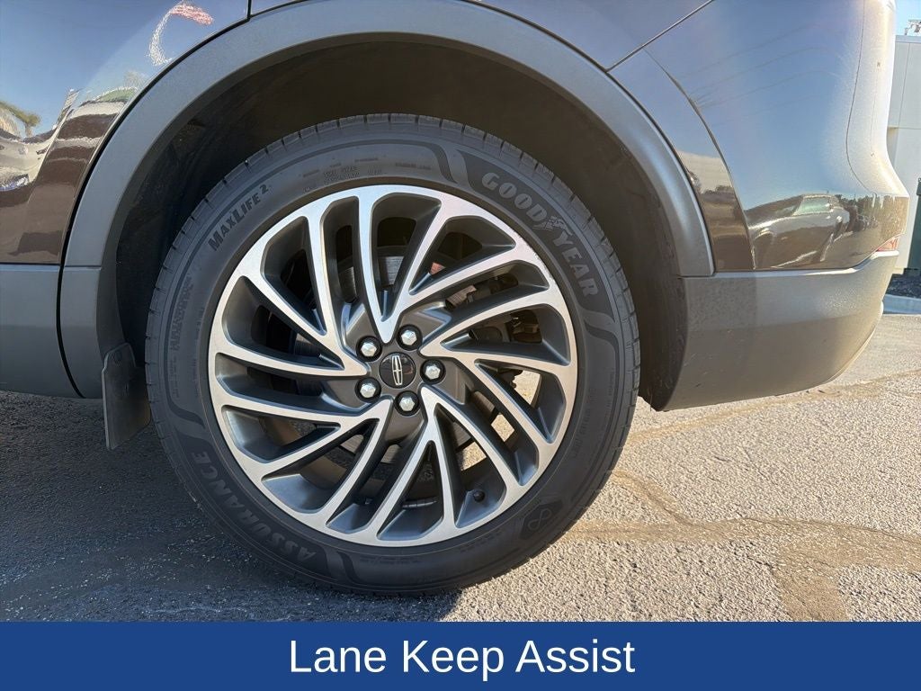 2019 Lincoln Nautilus Reserve