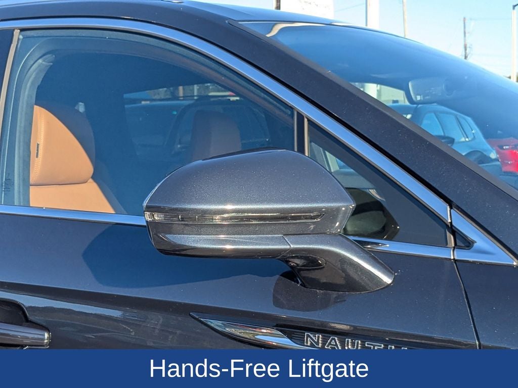 2023 Lincoln Nautilus Black Label