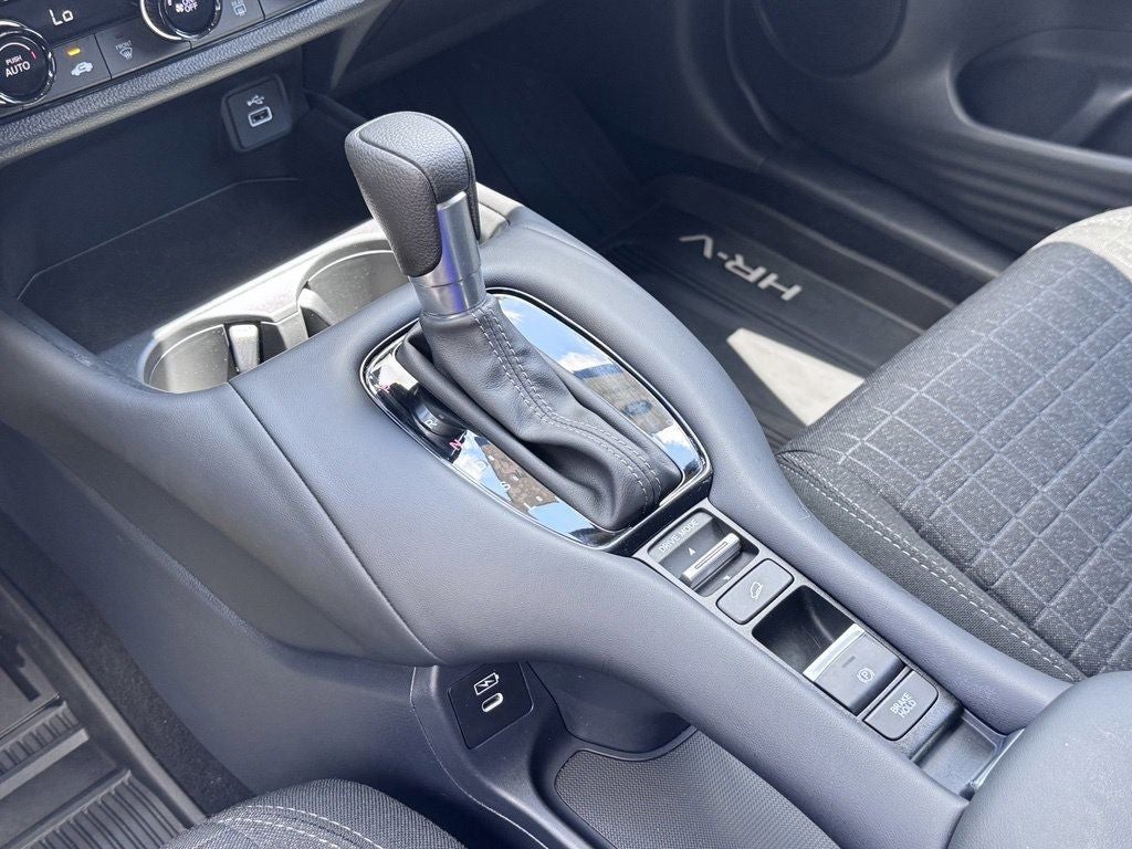 2025 Honda HR-V LX