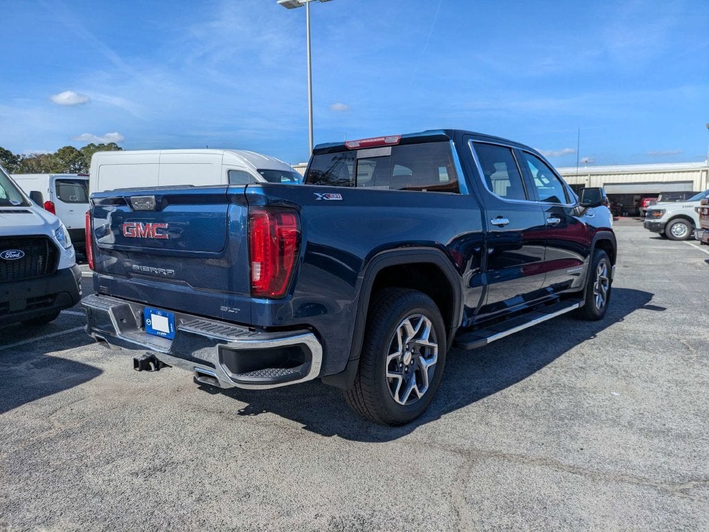 2023 GMC Sierra 1500 SLT