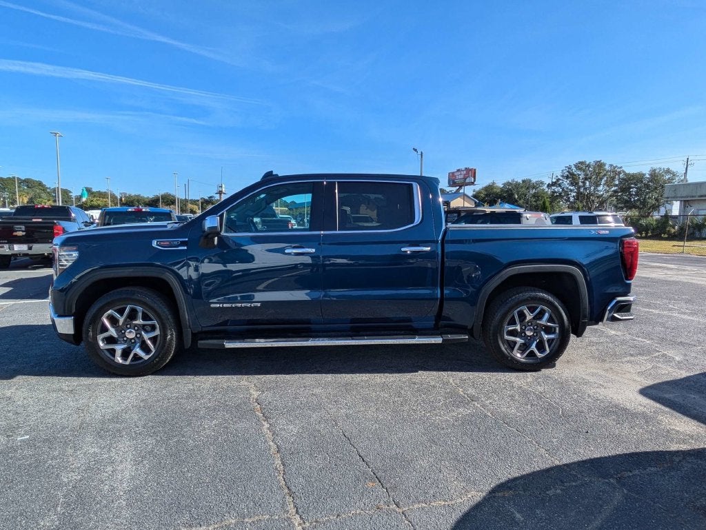 2023 GMC Sierra 1500 SLT