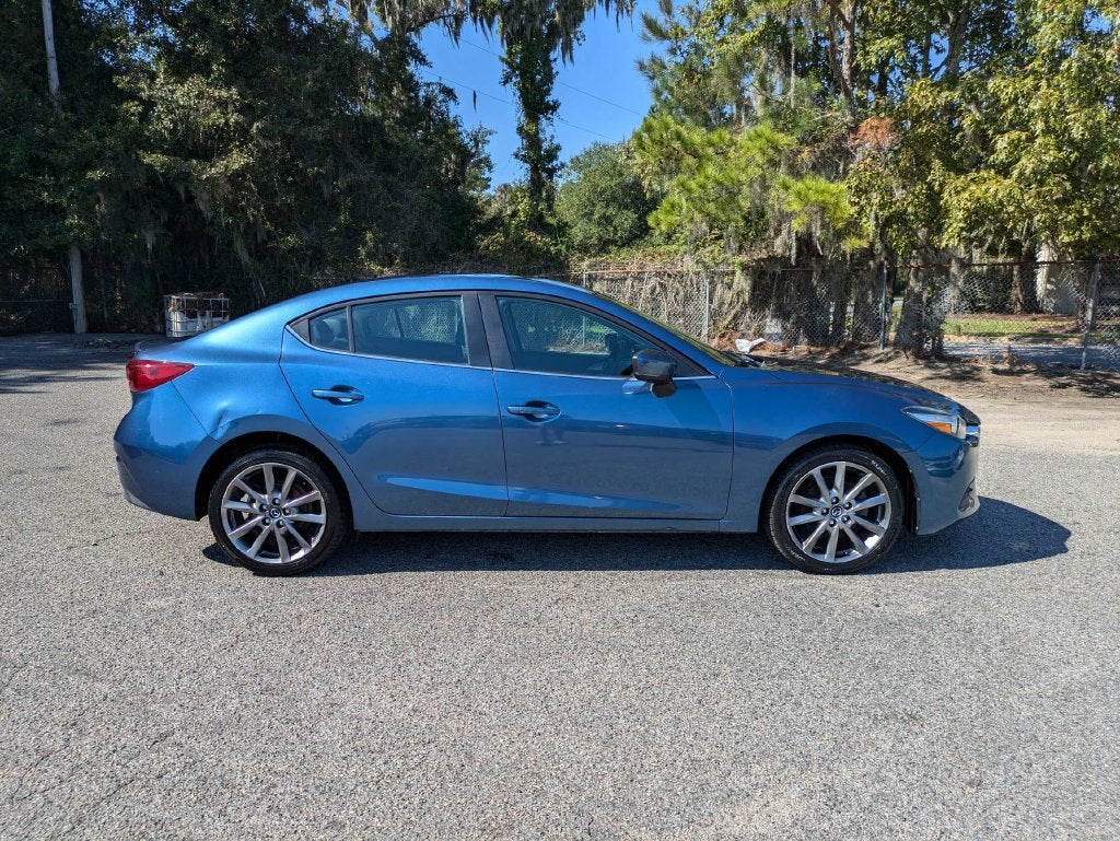 2018 Mazda Mazda3 Touring