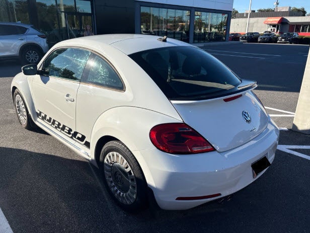 2016 Volkswagen Beetle 1.8T SE