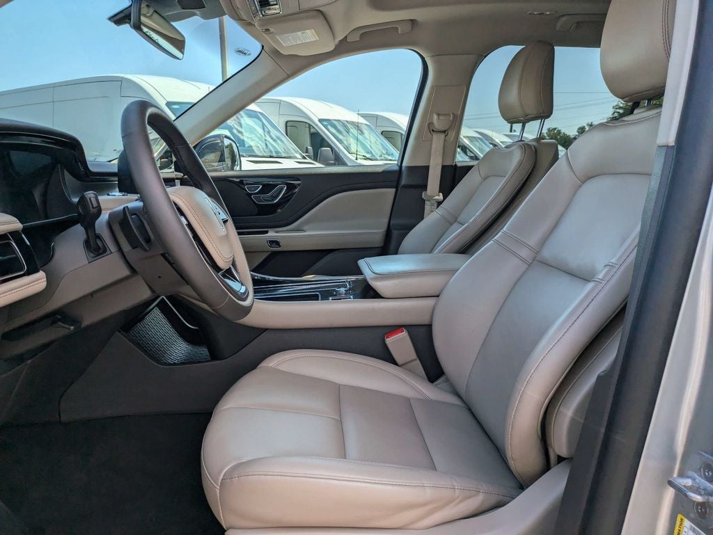 2023 Lincoln Aviator Standard