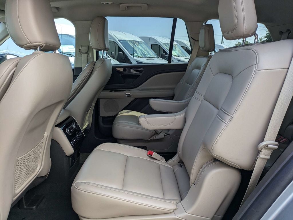 2023 Lincoln Aviator Standard