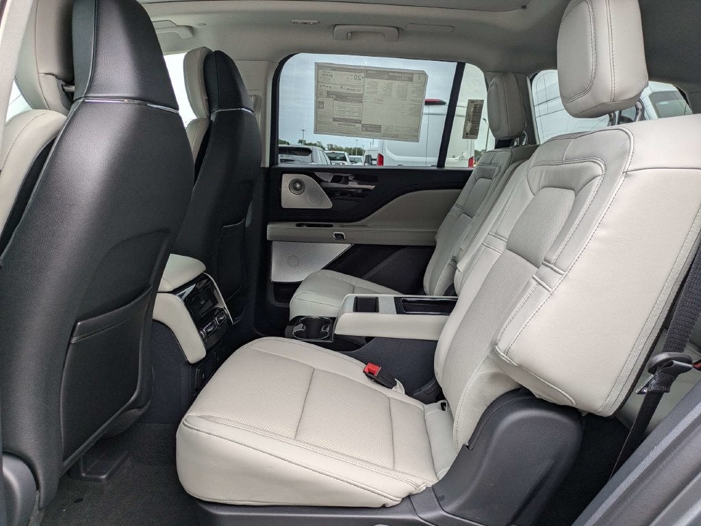 2027 Lincoln Aviator Reserve
