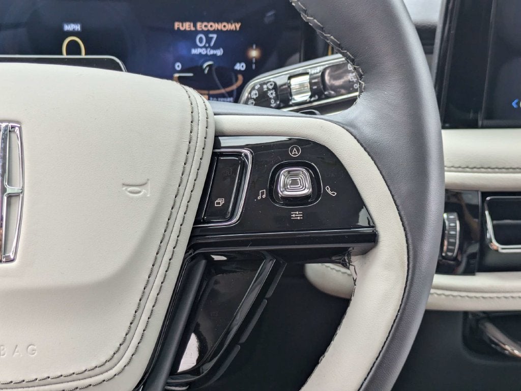 2027 Lincoln Aviator Reserve