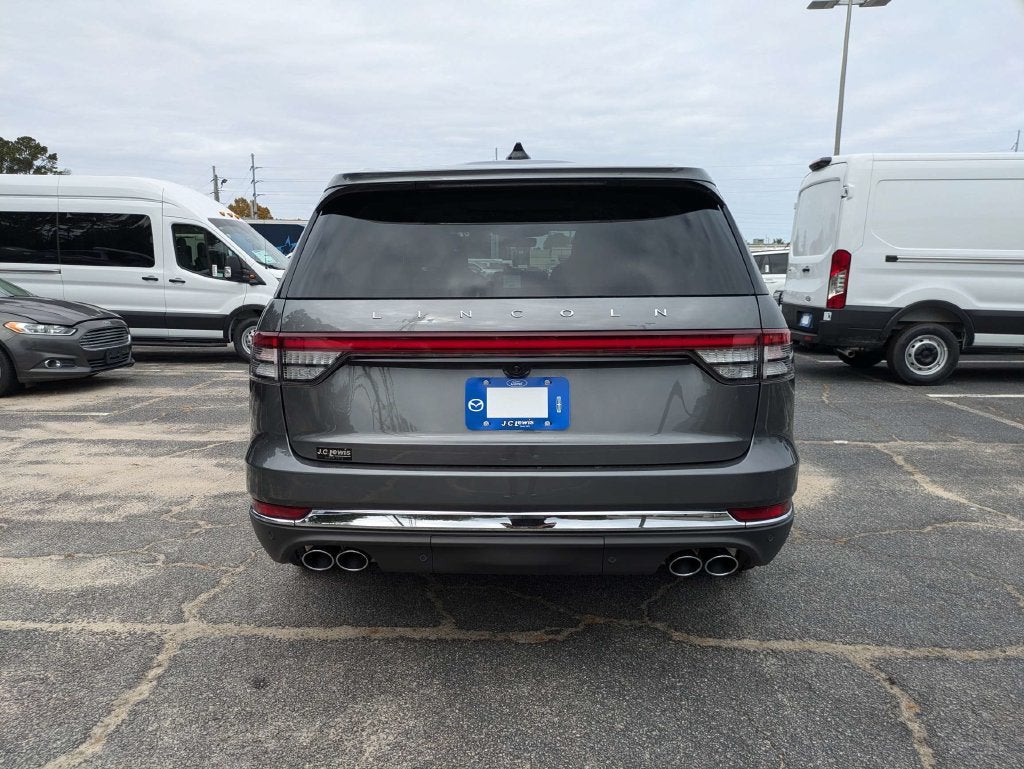 2027 Lincoln Aviator Reserve