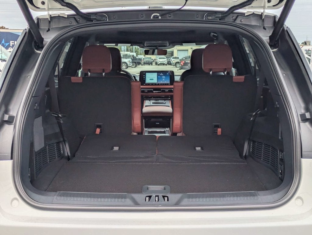 2027 Lincoln Aviator Reserve