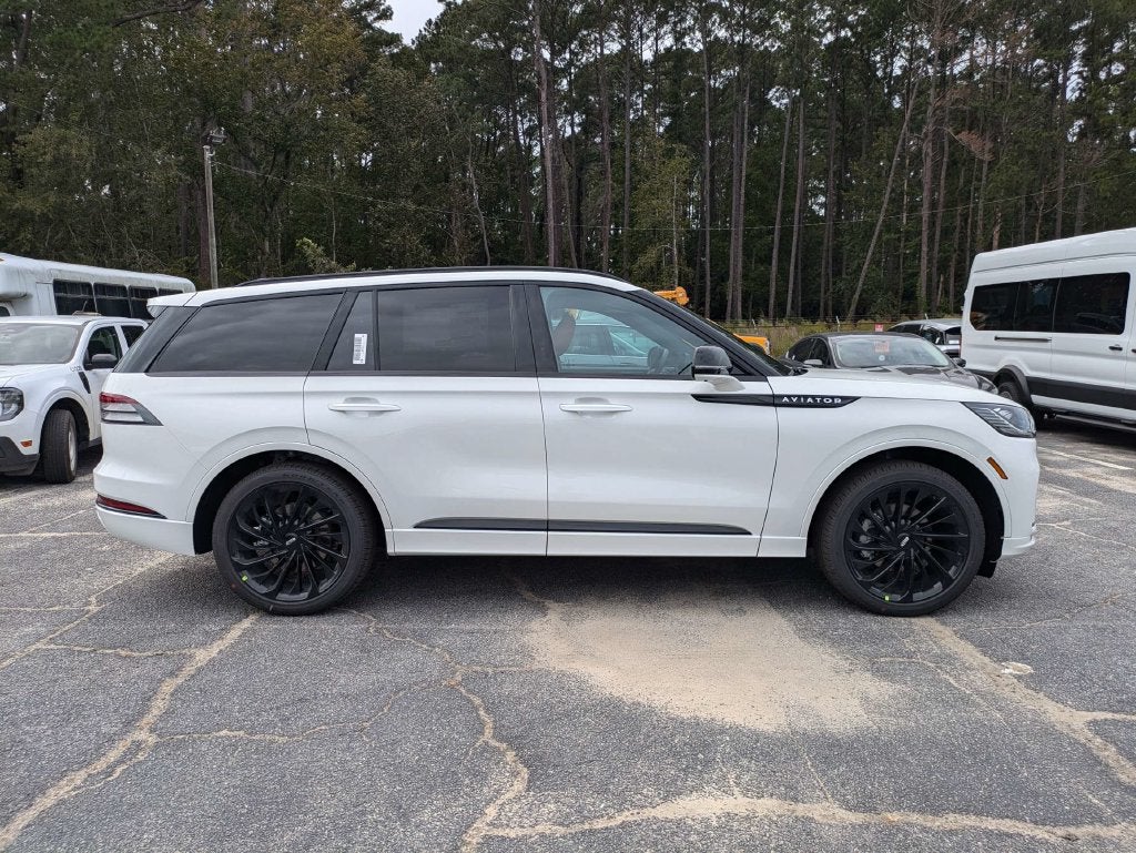 2027 Lincoln Aviator Reserve
