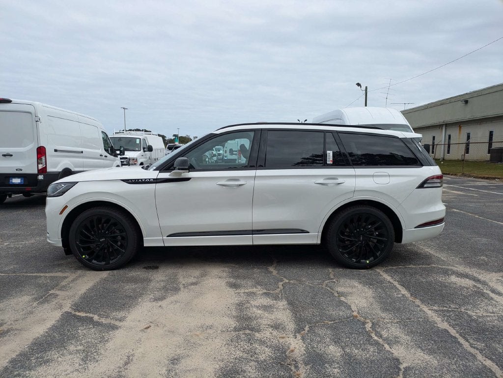 2027 Lincoln Aviator Reserve