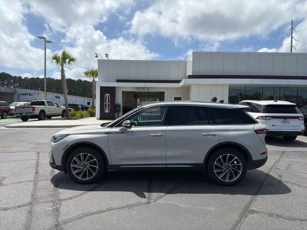 2023 Lincoln Corsair Standard