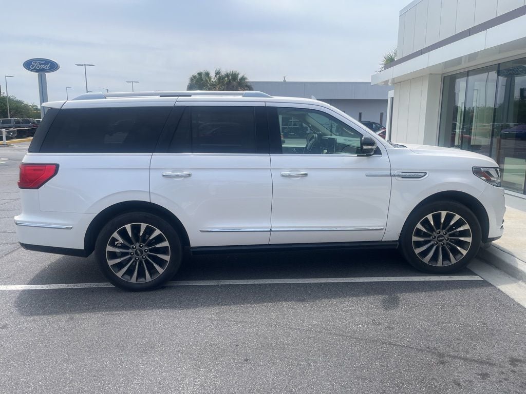 2019 Lincoln Navigator Select
