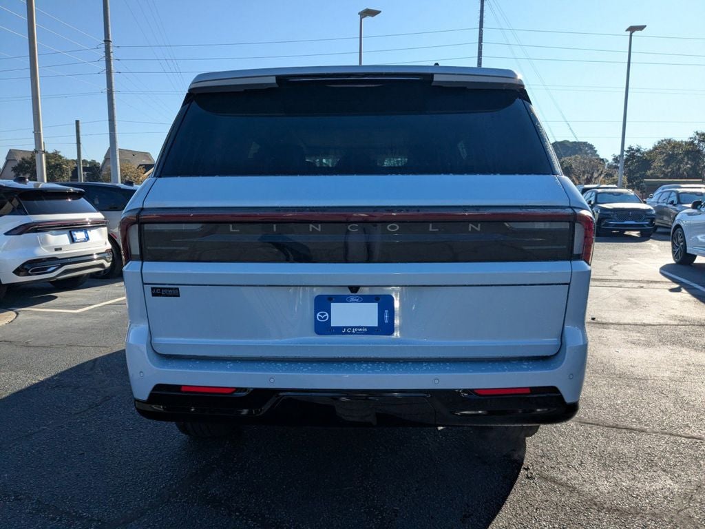 2026 Lincoln Navigator Reserve