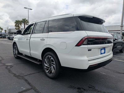 2027 Lincoln Navigator Reserve